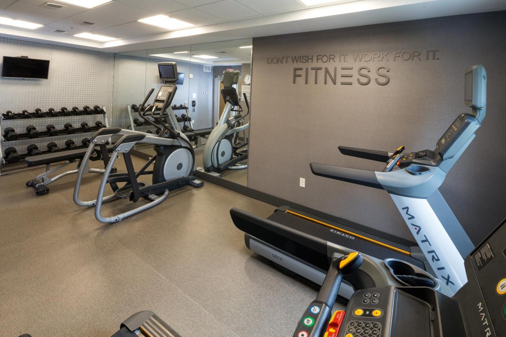 Fairfield Inn & Suites By Marriott Detroit Chesterfield Экстерьер фото
