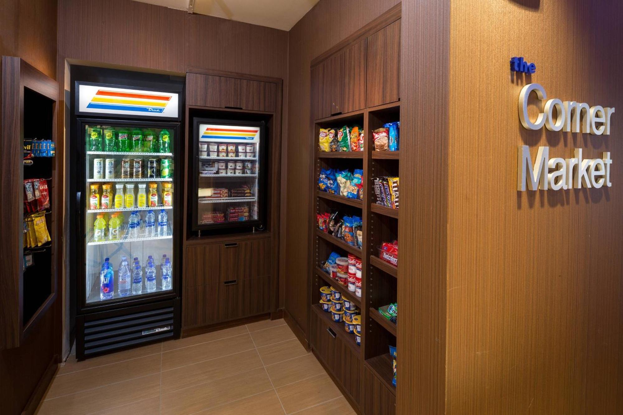 Fairfield Inn & Suites By Marriott Detroit Chesterfield Экстерьер фото
