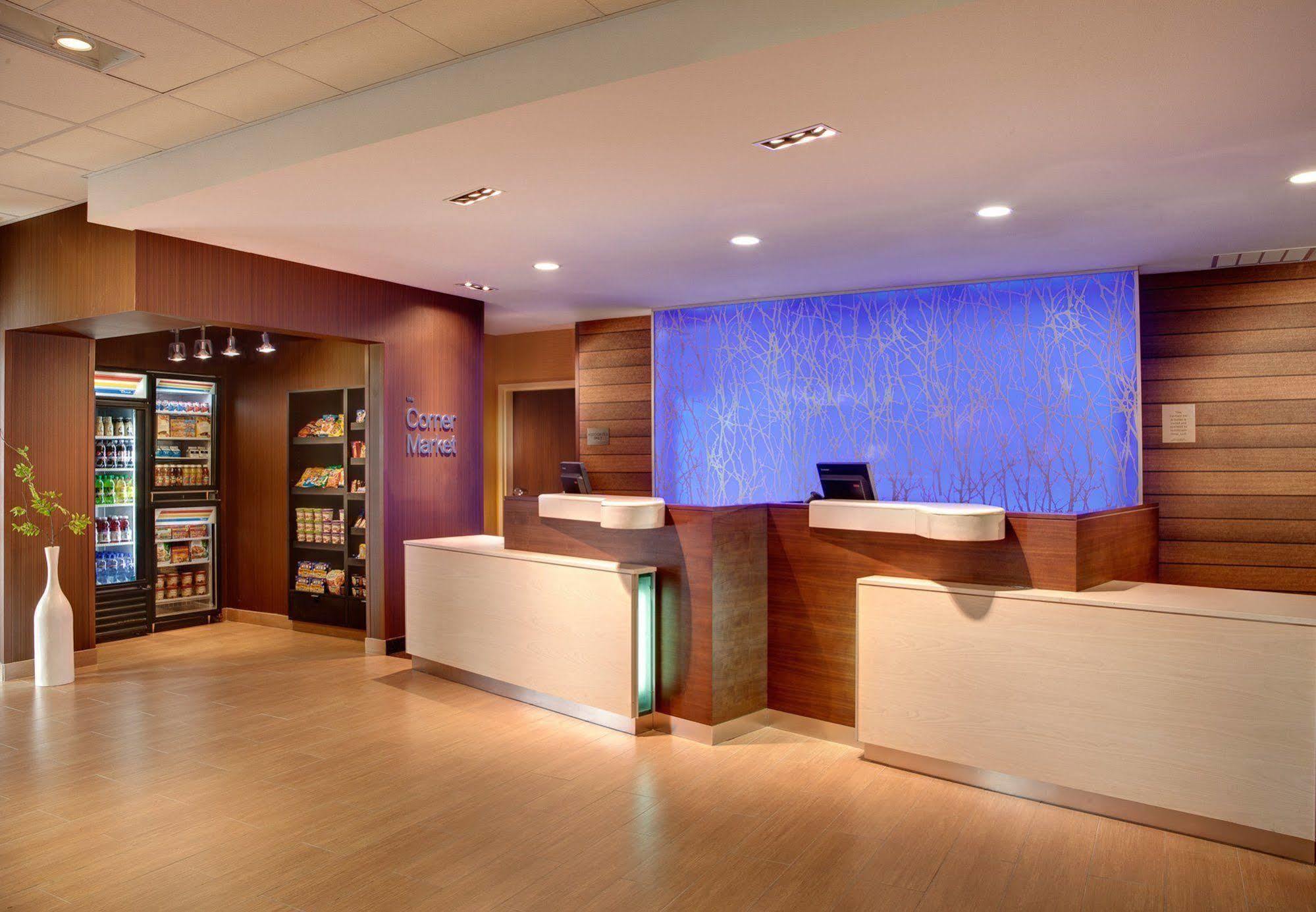 Fairfield Inn & Suites By Marriott Detroit Chesterfield Экстерьер фото