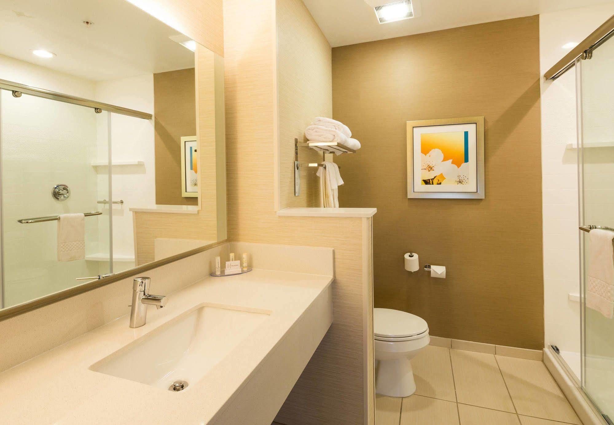Fairfield Inn & Suites By Marriott Detroit Chesterfield Экстерьер фото