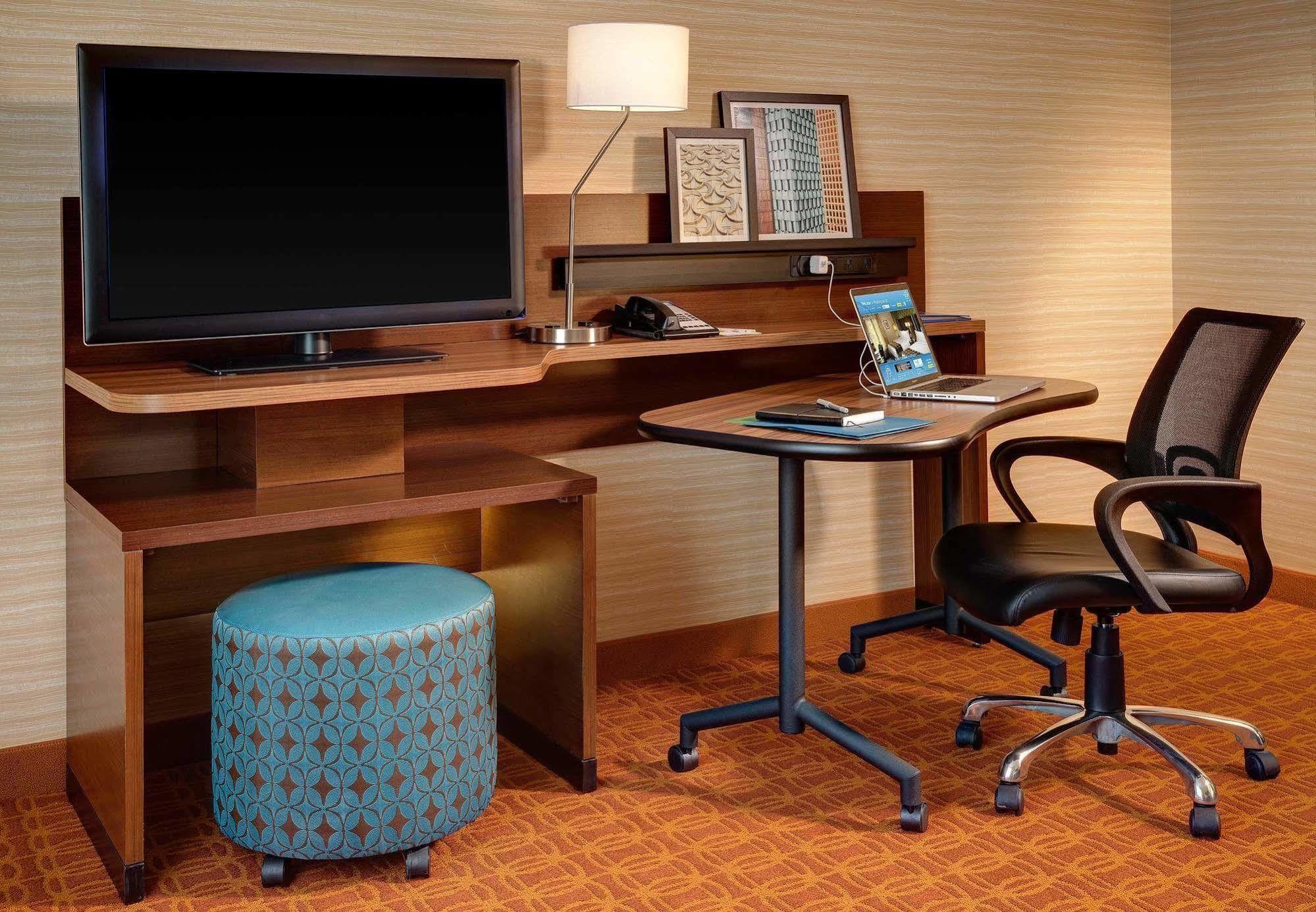Fairfield Inn & Suites By Marriott Detroit Chesterfield Экстерьер фото
